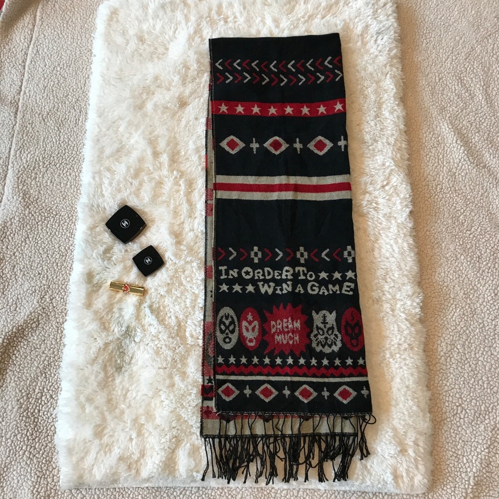 Pretty oversized long scarf